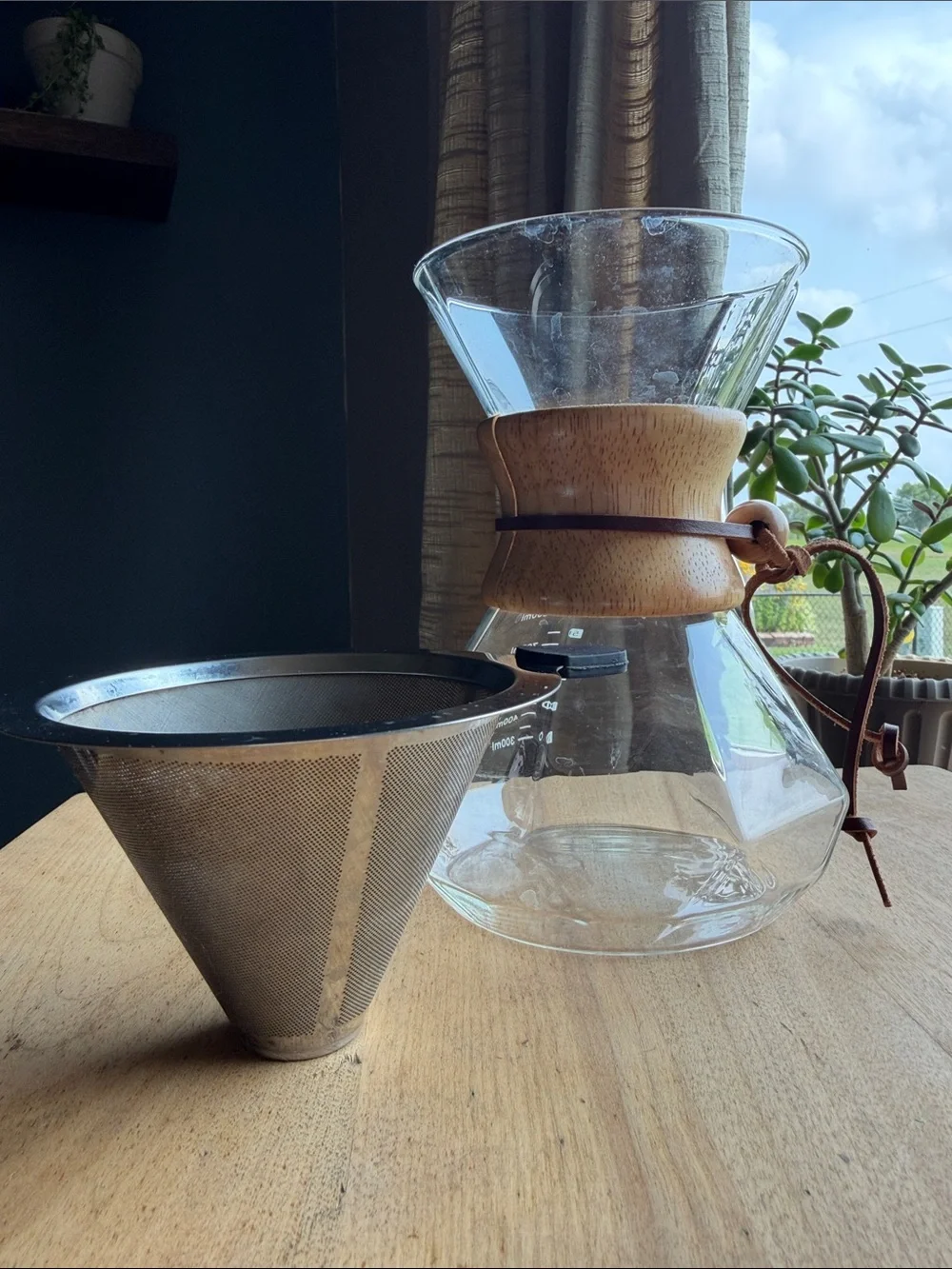 Chemex Coffee Pot with Hario V60 Dripper Set